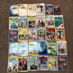Kids apple paperback books lot of 30
